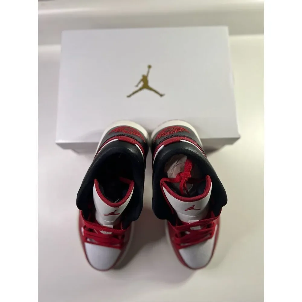 Air Jordan 1 Low Gym Red Women’s Size 9.5 DC0774160